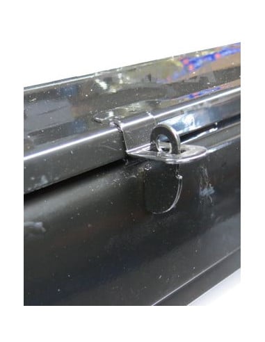 Caja herramientas con tapa para fijar a tractor