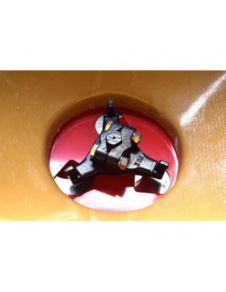 Abonadora Pendular 1500Kg Tolva en Fibra de Vidrio con Apertura Hidráulica