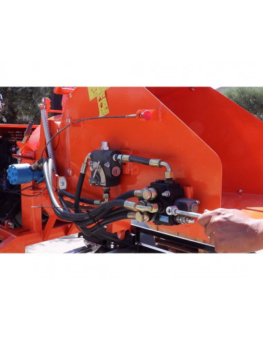 BIOTRITURADORA MOTOR DIESEL 40 HP + REMOLQUE