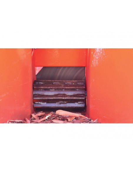 BIOTRITURADORA MOTOR DIESEL 40 HP + REMOLQUE