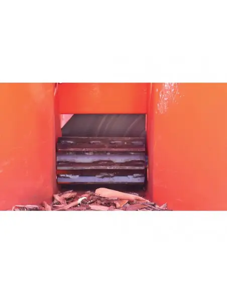 BIOTRITURADORA MOTOR DIESEL 40 HP + REMOLQUE