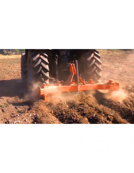 Subsolador en V 3 brazos modelo 3 hileras con rulo