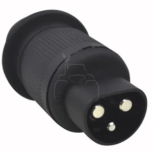 Enchufe de plástico macho 3 polos mancho - 12/24v. (blis. 1 pza)
